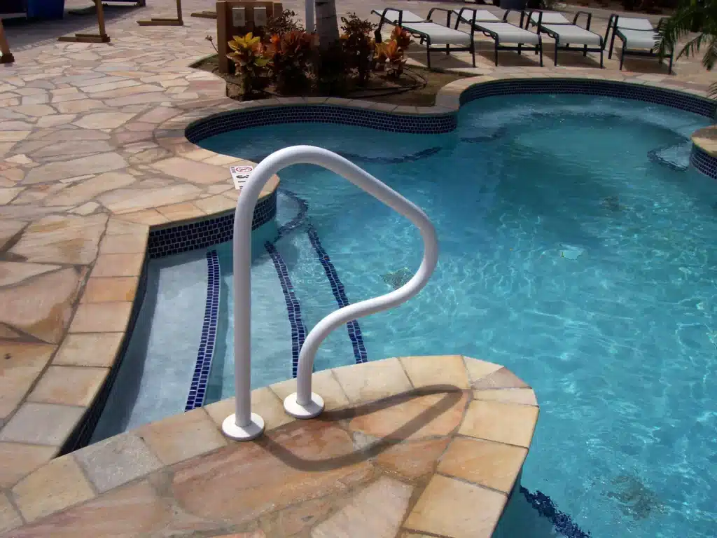 Swimming Pool Maintenance and Servicing Cairns